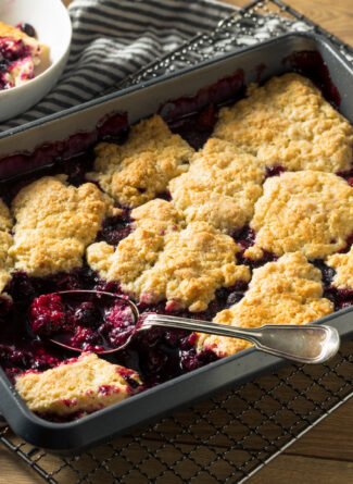 Beeren-Crumble vom Grill Bild