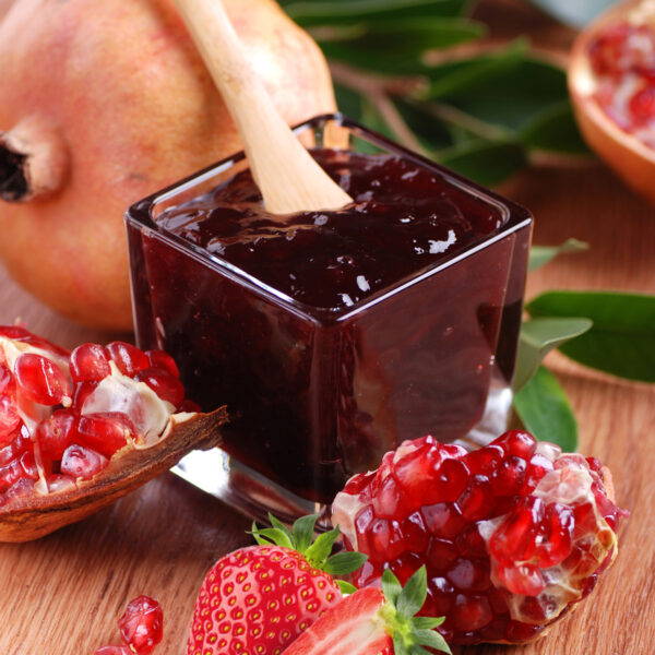 Erdbeer-Granatapfel-Brotaufstrich Bild