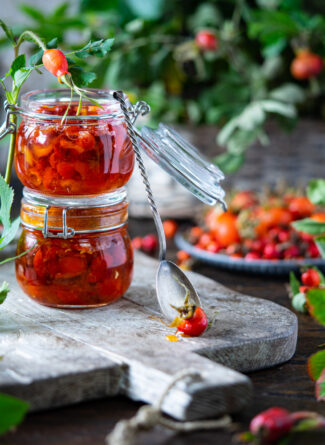 Hagebuttenmarmelade ohne Entkernen Bild