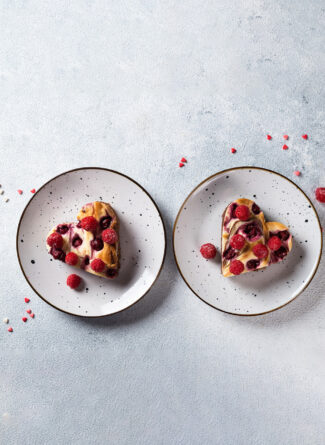 Kirsch-Käsekuchen in Herzform Bild