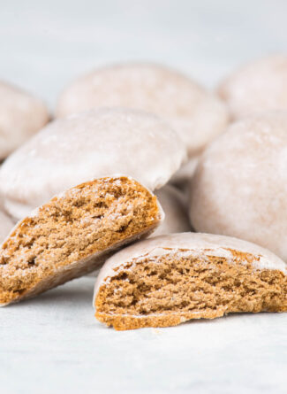 Pfeffernüsse mit Zuckerguss Bild