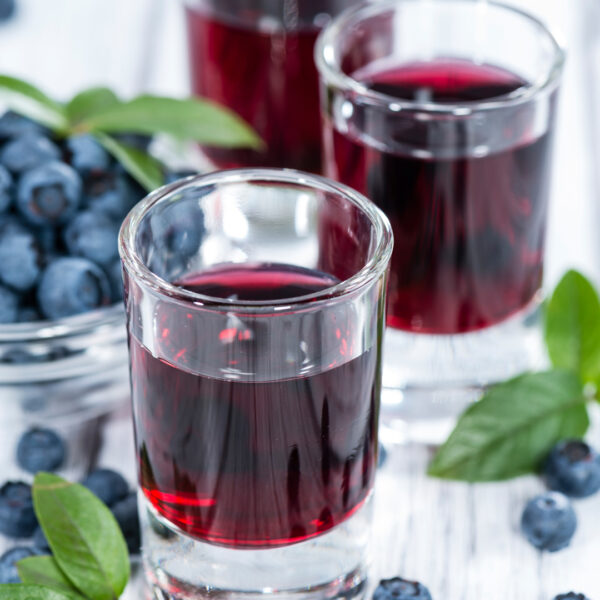 Heidelbeer-Grappa-Likör Bild